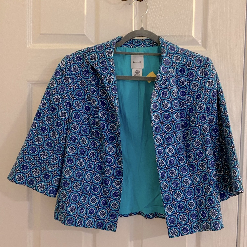 Kate Hill blue geometric pattern 3/4 Length Sleeve Blazer. Size 6